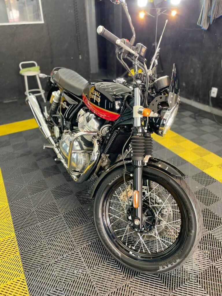 royal 768x1024